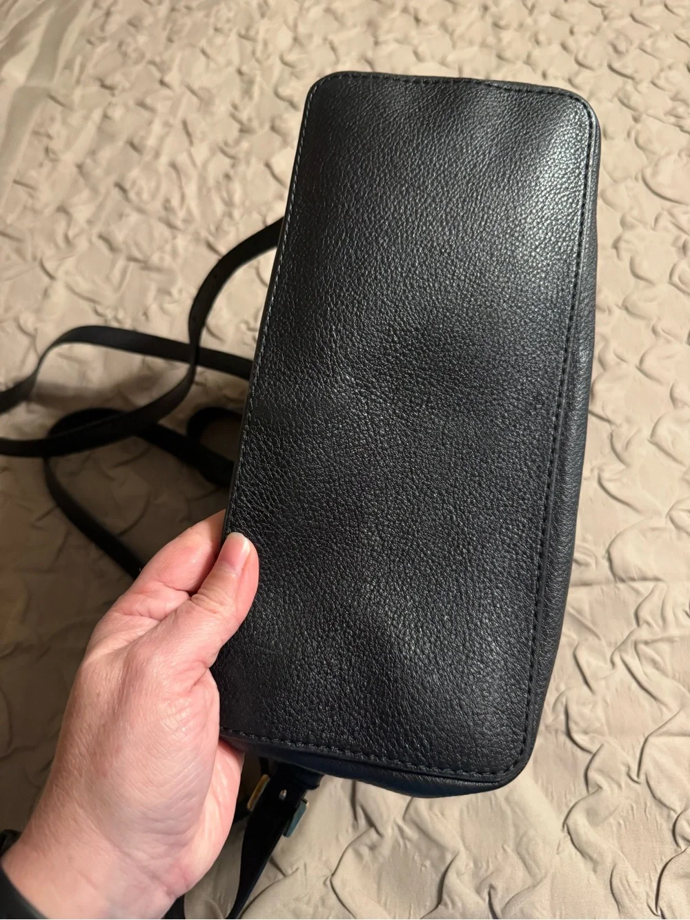 Michael Kors Black Leather Men’s Zip Pouch with Gold Hardware